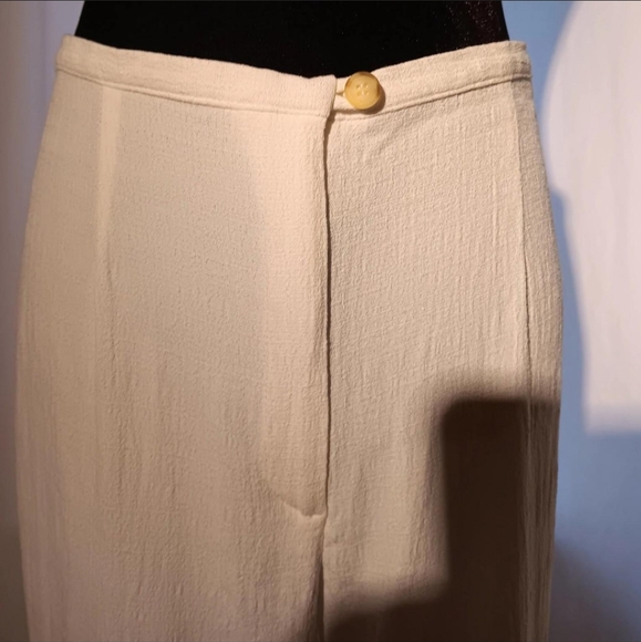 White lightweight wide leg pants 🤍 - Picture 3 of 7